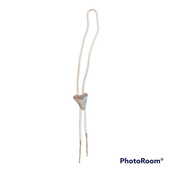 Megalodon Shark Tooth Fossil Bolo Tie - Picture 2 of 5